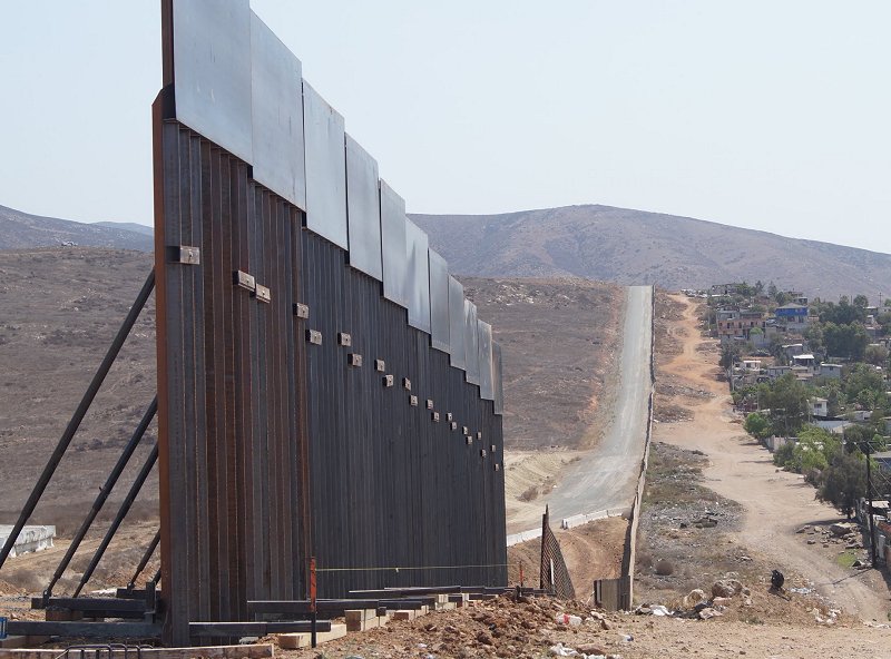 BORDERS